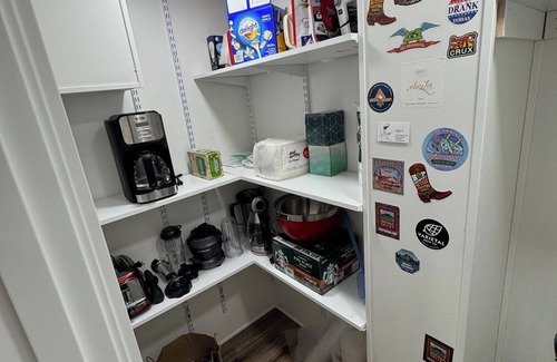 Brownstown Apartamento | Downtown Yakima 2-Bedroom apartment on 2nd floor of The Hittle Building