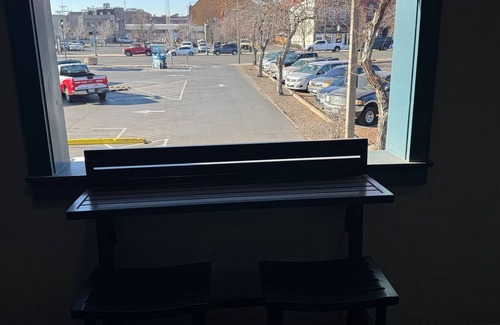 Brownstown Apartamento | Downtown Yakima 2-Bedroom apartment on 2nd floor of The Hittle Building