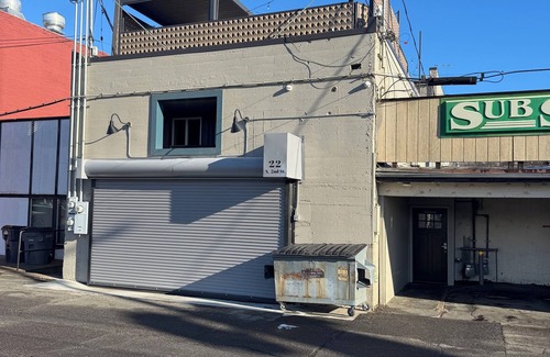 Brownstown Apartamento | Downtown Yakima 2-Bedroom apartment on 2nd floor of The Hittle Building