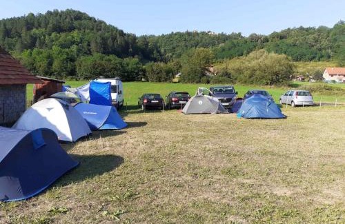 Guca Otro | Dragacevska avlija - Camp