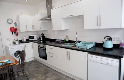New Mills Apartamento | Dragonfly-Apartamento-Grande-Vista al campo-Baño privado con ducha