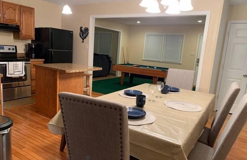 Pine Forest Casa | Dream Away Stay 5 Minutes from Fort Bragg