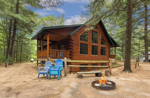 Friendship Casa | Dream Lake House
