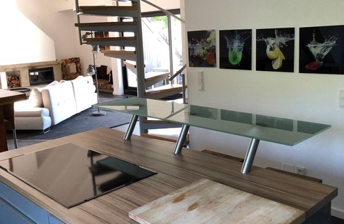 Ruettenscheid Apartamento | Dream loft near Messe Essen/Düsseldorf with loggia and private elevator.