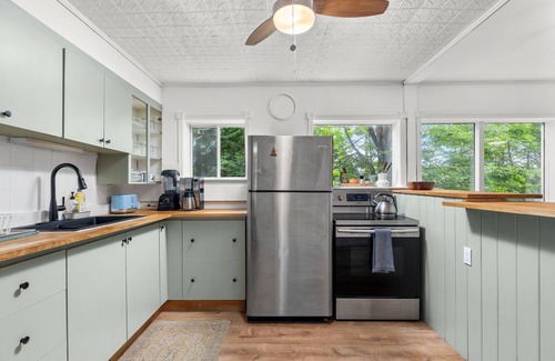 Bala Cabaña | Dreamscape Cottage w/Sauna, Waterfront, Fire Pit