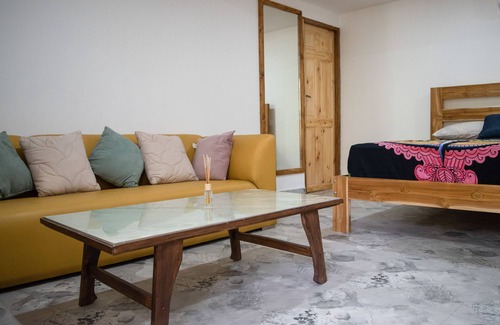 Tamarindo Cabina | Dreamsea Surf Camp