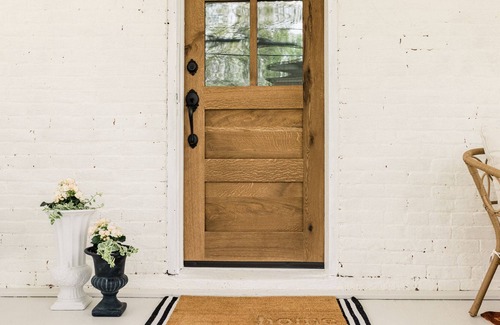 Beach City Cabaña | Dreamy Vintage Cottage near Amish Country, Ohio