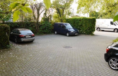 Elisabeth-Vorstadt Casa | Dreibettzimmer mit Dusche od. Bad, WC - Hohenstauffen, Hotel