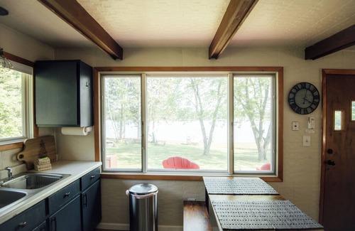 Whiteface Reservoir Cabina | Driftwood Dreams Escape | Island Lake Cabin