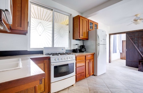 Placentia Apartamento | Driftwood Gardens Guesthouse