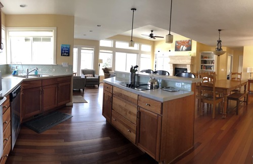 Wapato Point Casa | Driftwood Point en Wapato Point