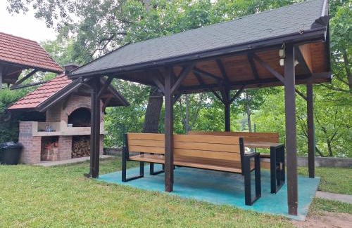 Bajina Basta Casa | Drina's Heart