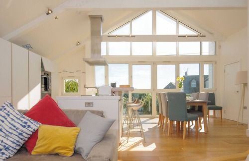 Polzeath Cabaña | DRISHTI, pet friendly, with a garden in Polzeath