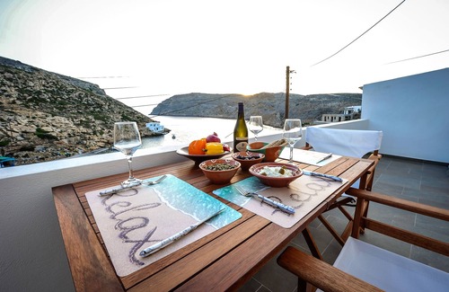 Herronisos Apartamento | Droufakos’ home - Beachfront Lux 2BD apt. w. Views