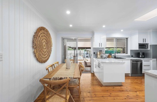 Currumbin Waters Casa | Drumfish Summary: Wel