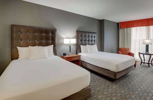 Arrowood Hotel | Drury Inn & Suites Charlotte Arrowood