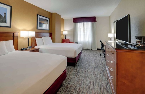 Paw Creek Hotel | Drury Inn & Suites Charlotte Northlake