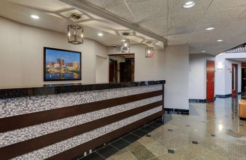 Tuttle Hotel | Drury Inn & Suites Columbus Dublin