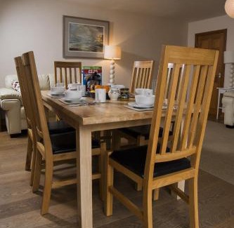 Rhyd-y-clafdy Casa | Drws Nesa