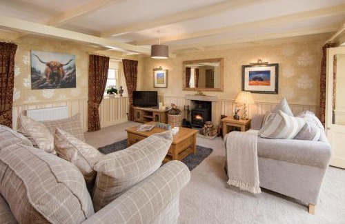 Melrose Casa | Dryburgh Stirling Two