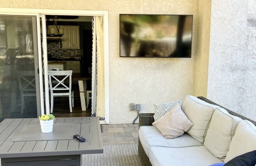 Country Club Casa | Dual master 4-bedroom home with hot tub