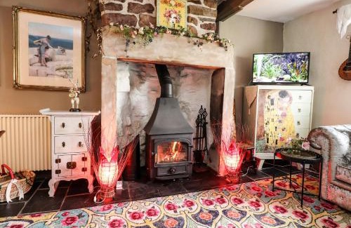 Hurst Green Casa | Duckdown