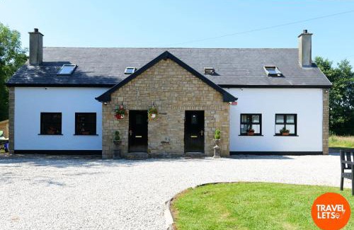 Letterkenny Apartamento | Dudhil House
