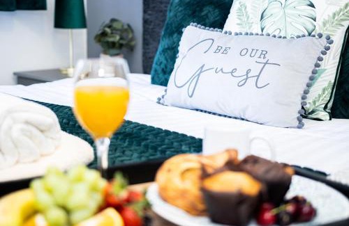 Dudley Casa | DUDLEY 3 Bed House-PERFECT FOR CONTRACTORS-FAMILIES-LONG & SHORT STAY