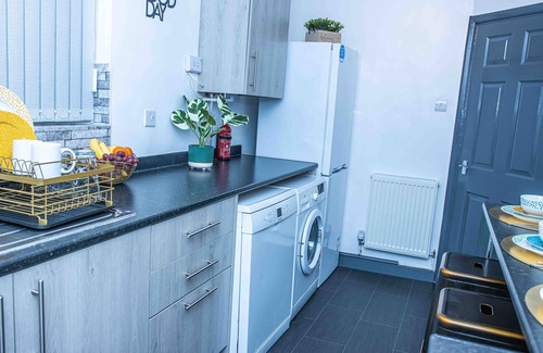 Dudley Casa | Dudley 3Bedroom Home-Perfect for Long & Short Stay