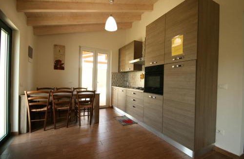 Donoratico Casa | Due casette con Piscina