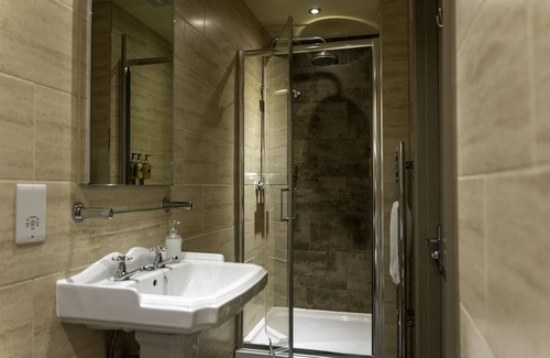 Lincoln Casa | Duke William Hotel