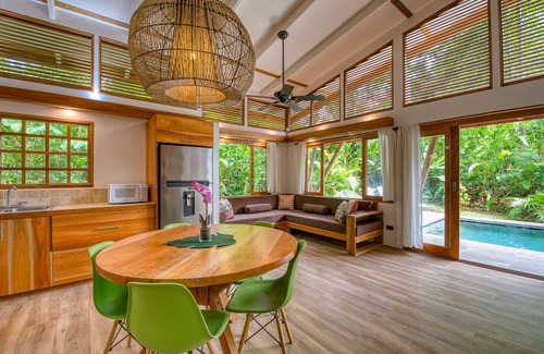 Chiguata Chalet De Esquí | Casa Duna. Casa diseño tropical & piscina privada