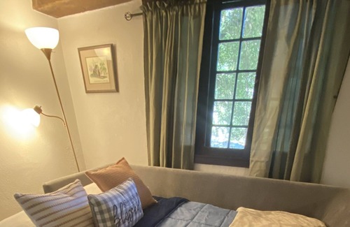 Ashley Oaks Cabaña | Duncan Cottage