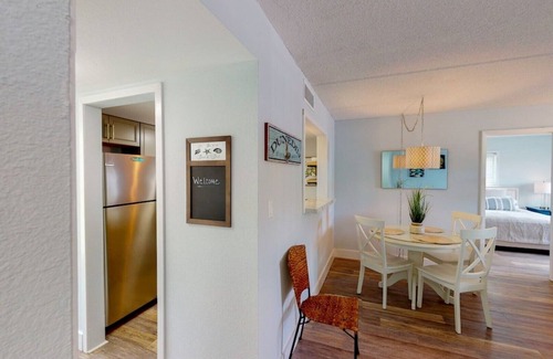 Dunedin Condominio | Dunedin Honeymoon Island Getaway! Kayaks, Bikes & Sunsets! Waterfront Community