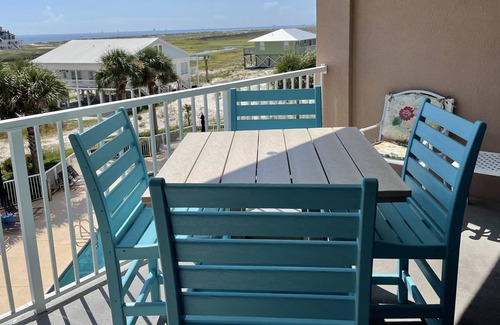 Fort Morgan Condominio | Dunes 304 Gulf View Condo with Pool and Hot Tub Access by RedAwning