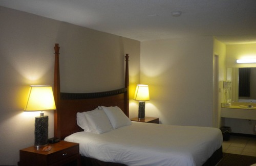 Michigan City Hotel | Dunes Inn Michigan City Hotel