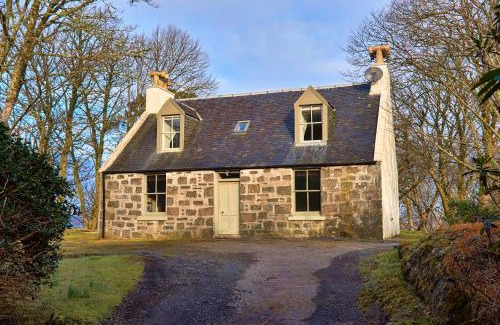 Caroy Casa | Dunvegan Castle Gardens Cottage