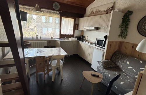 Murat-le-Quaire Apartamento | Duplex 5 Personnes Max. Idéal Pour une Famille. Proche de Toutes Commodités !