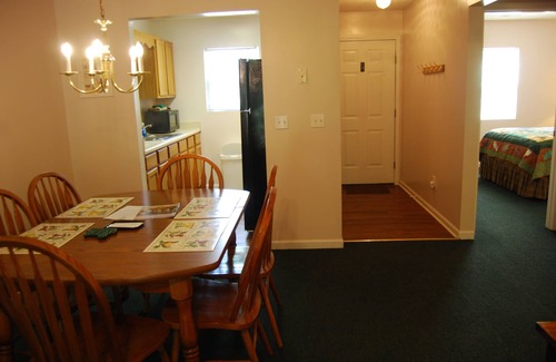 Russell Springs Cabina | Duplex Cabin A & B (Both Sides) @ LakePointe Resort