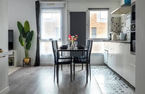 Courcouronnes Apartamento | Duplex Golden Oasis - Evry Centre