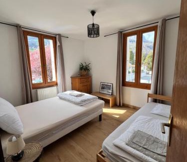 Sallanches Apartamento | Duplex Sallanches - Terrasse, Centre & Parking by AlpenlySallanches