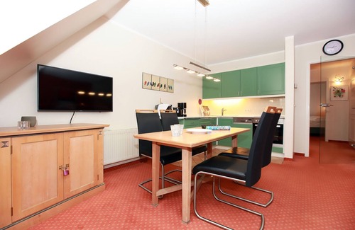 Neuhaus Apartamento | Durch den Küstenwald in Wenigen Minuten am Strand