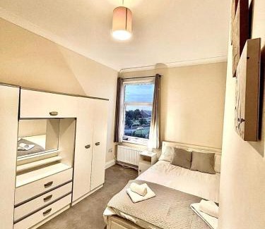 Durham Casa | Durham 3-Beds Sleeps 5 - Close to Uni & Centre