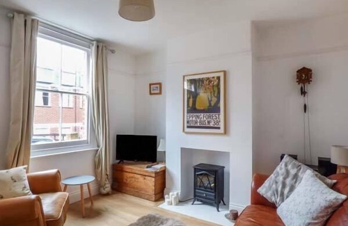 Colchester Cabaña | Dutch Cottage