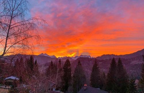 Jesenice Casa | Dwarfs cabin overlooking Julian Alps near Bled