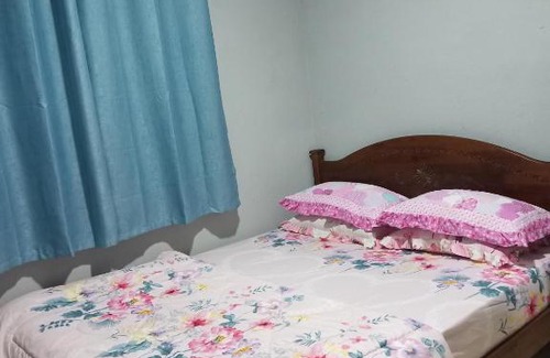 Kampar District Casa | DZaf Homestay & Mini Chalet