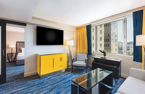 Downtown Los Angeles Hotel | E-Central Downtown Los Angeles Hotel