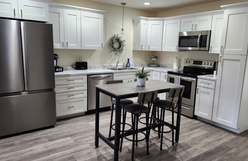 Mount Pleasant Casa | E. Monroe Creek Condo #2