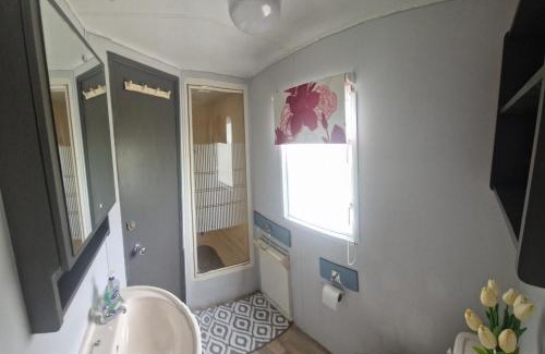 Winestead Otro | E11 caravan sand le mere holiday park