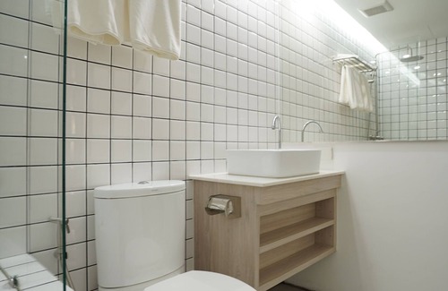 Bang Chak Hotel | E11 Hotel - BTS Punnawithi